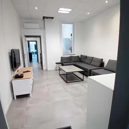 Πανσιόν Escale Leuze-en-Hainaut