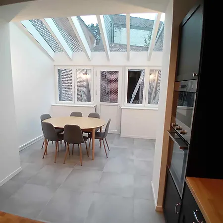 Escale Casa de hóspedes Leuze-en-Hainaut